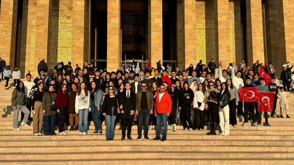 WhatsApp Image 2024-11-19 at 10.43.22 (1)